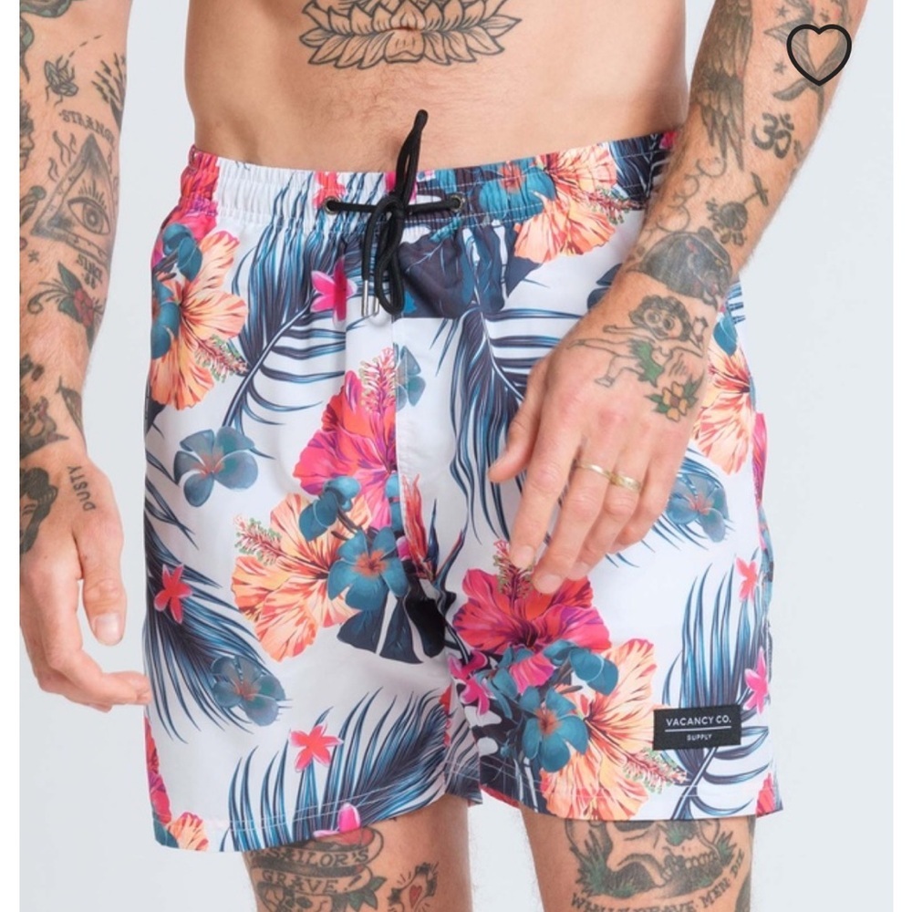 Vacancy Co. Men’s Floral Swim Trunks – Size M – Tropical Print – NWT